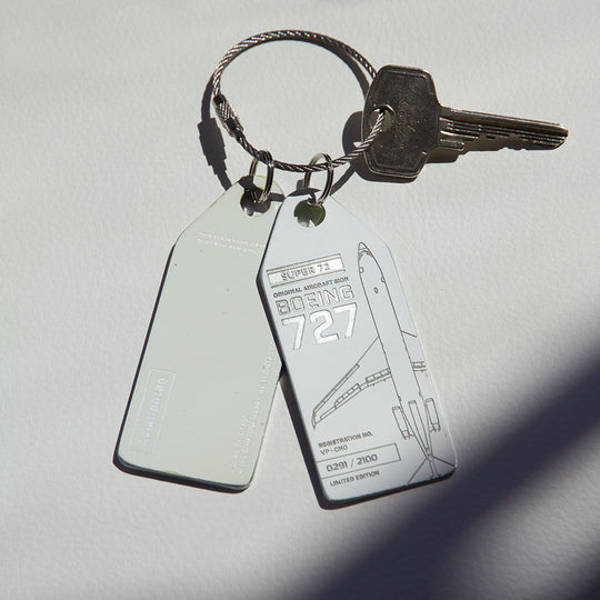 Aviationtag Boeing 727 Edition VP-CMO  Super 72 aircraft tag white on key chain
