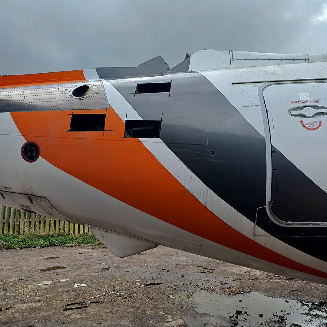 Jota Aviation BAe 146 G-SMLA Aviationtag Edition Plane in Teardown