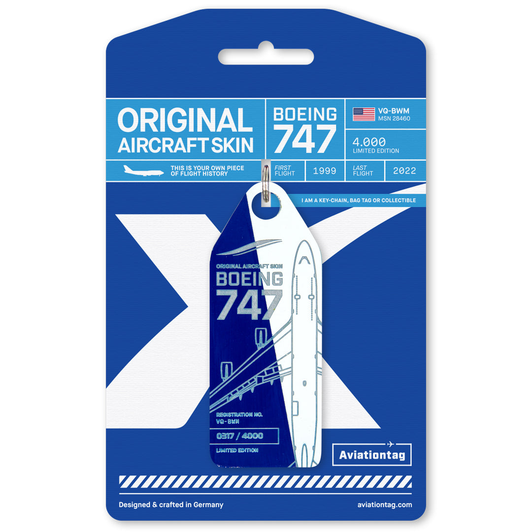 Aviationtag Boeing 747 VQ-BWM / PH-BFV Edition aircraft tags - Dark blue / white plane tag on packaging