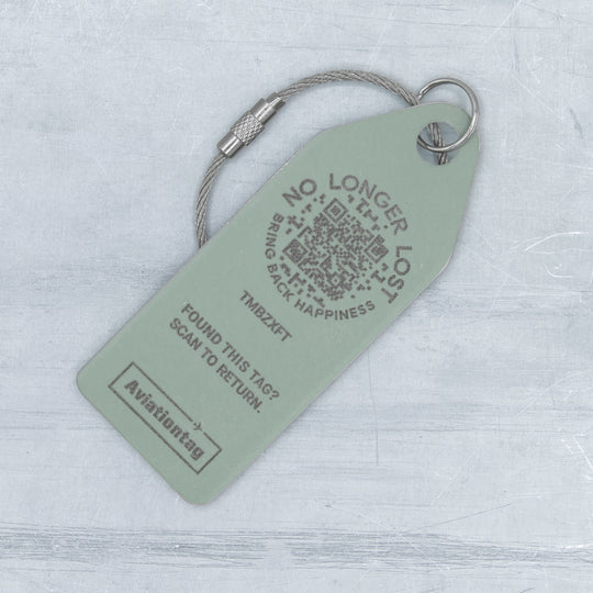 Aviationtag Airbus A319 C-GBIK Edition ex AIr Canada & Jetz aircraft tag with NoLongerLost QR code backside close up