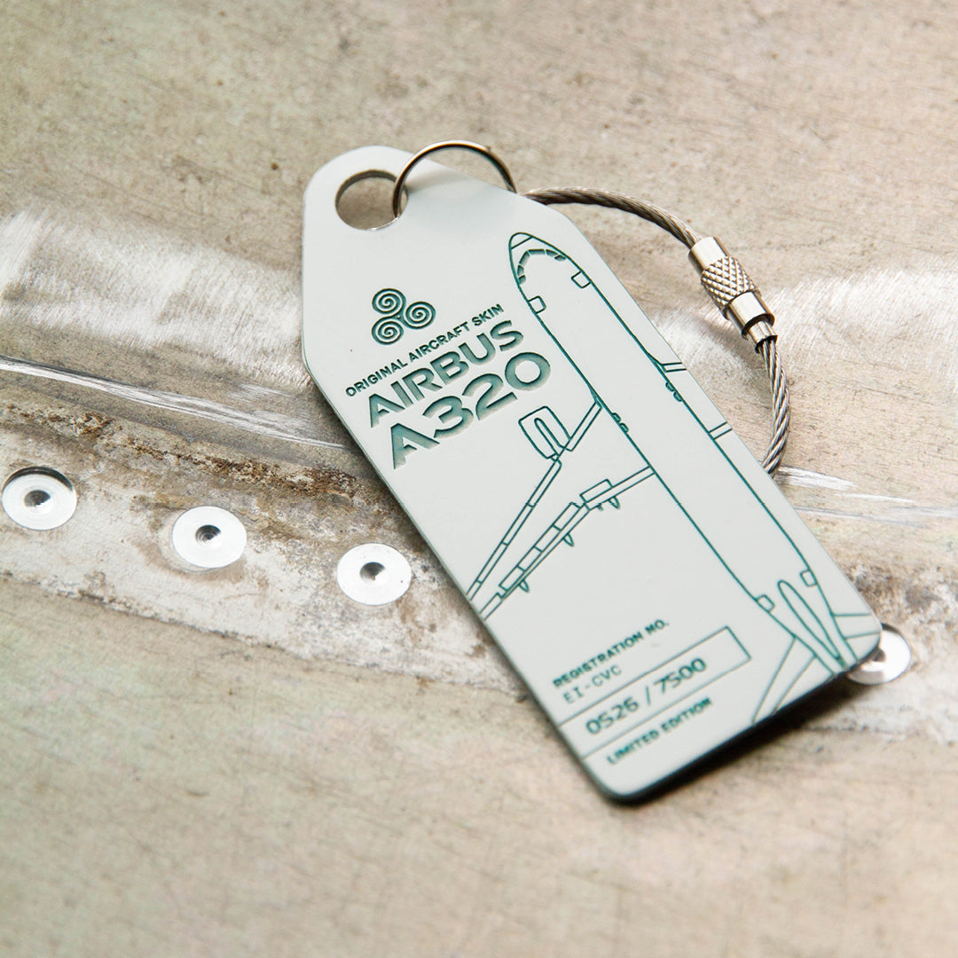 Aer Lingus Airbus A320 EI-CVC White Aviationtag Mood Photo - Original aircraft tag upcycled from authentic aircraft material