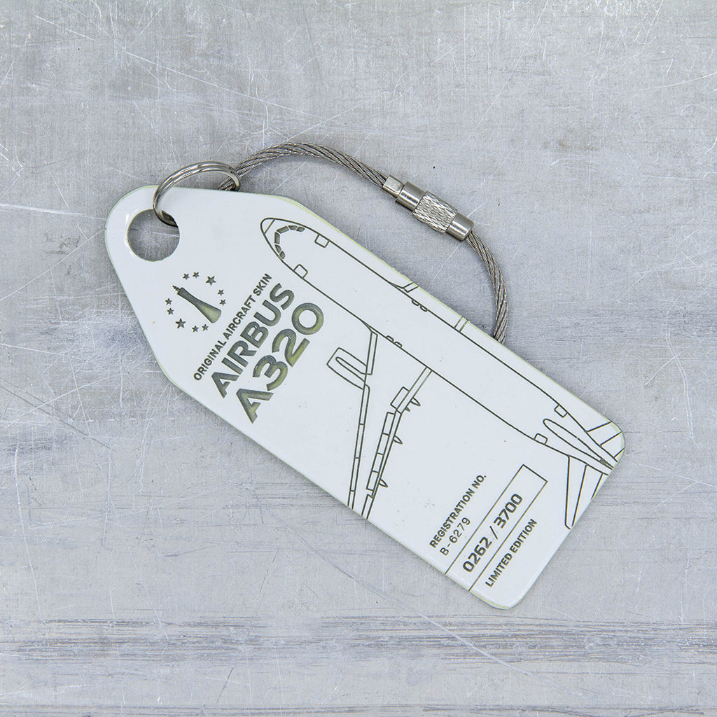 Aviationtag B-6279 Airbus A320 Edition China Southern Airlines white aircraft tag close up