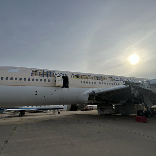 Boeing 777 - HZ-AKN