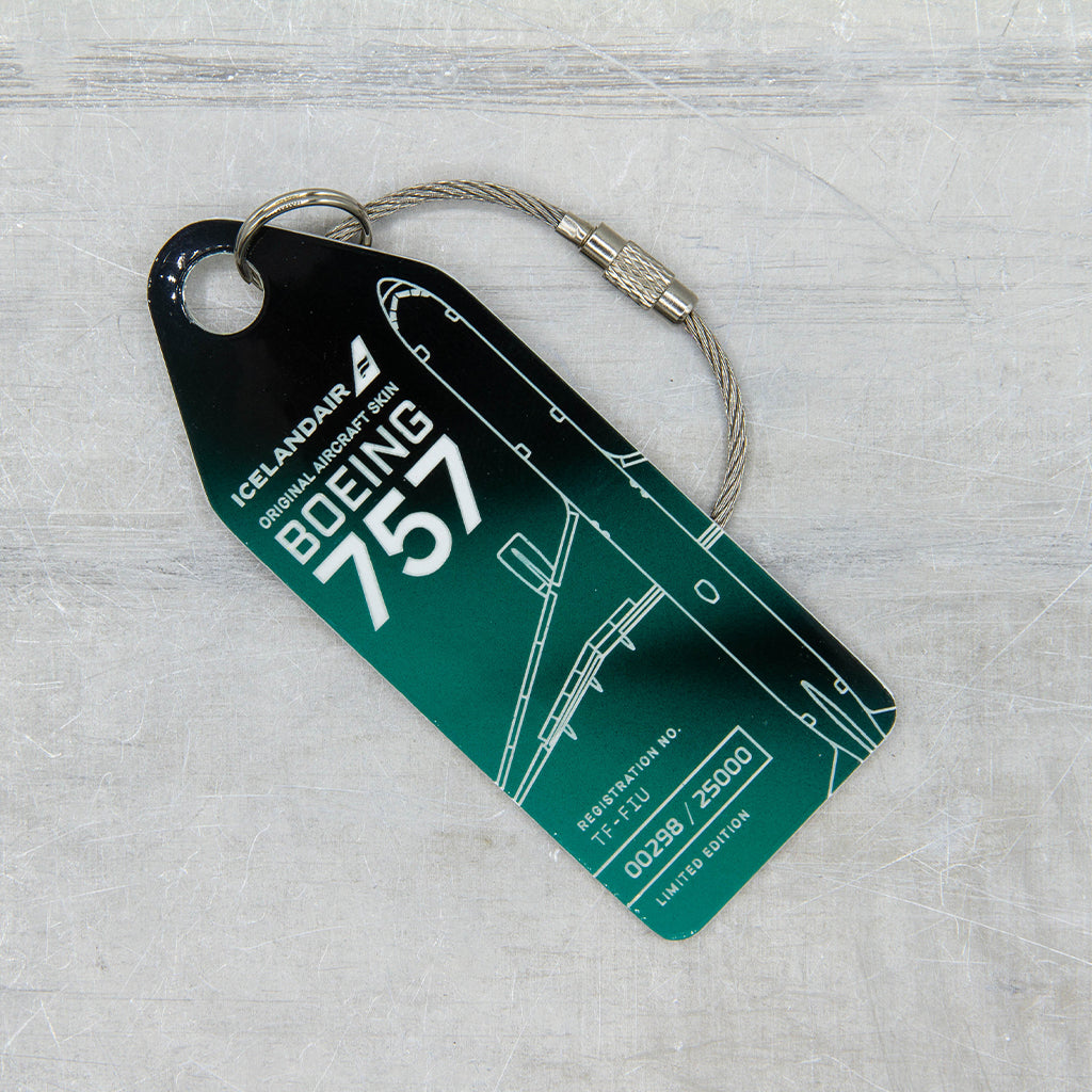Aviationtag x Icelandair Hekla Aurora Boeing 757 TF-FIU Edition - Mountain Dust aircraft tag close up