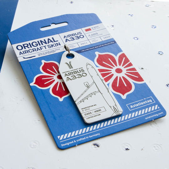 Aviationtag made from China Southern Airbus A330-200 B-6531 fuselage – upcycled aircraft skin, limited edition plane tag, aviation memorabilia. White aircraft tag with cardboard on aircraft panel