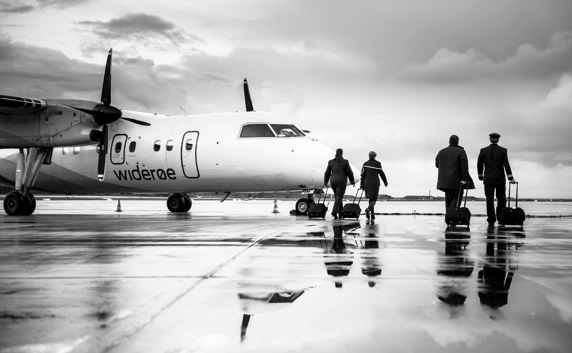激安アウトレット Aviationtag Widerøe X 航空機・ヘリコプター