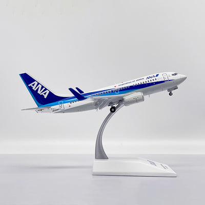 JC Wings X Aviationtag ANA Boeing 737 JA02AN Edition 1:200 Flaps Down