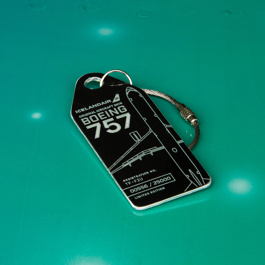 Aviationtag x Icelandair Hekla Aurora Boeing 757 TF-FIU Edition - black aircraft tag on aircraft panel