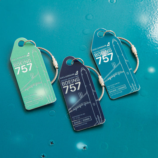 Aviationtag x Icelandair Hekla Aurora Boeing 757 TF-FIU Edition - some  aurora star variant saircraft tag on aircraft panel