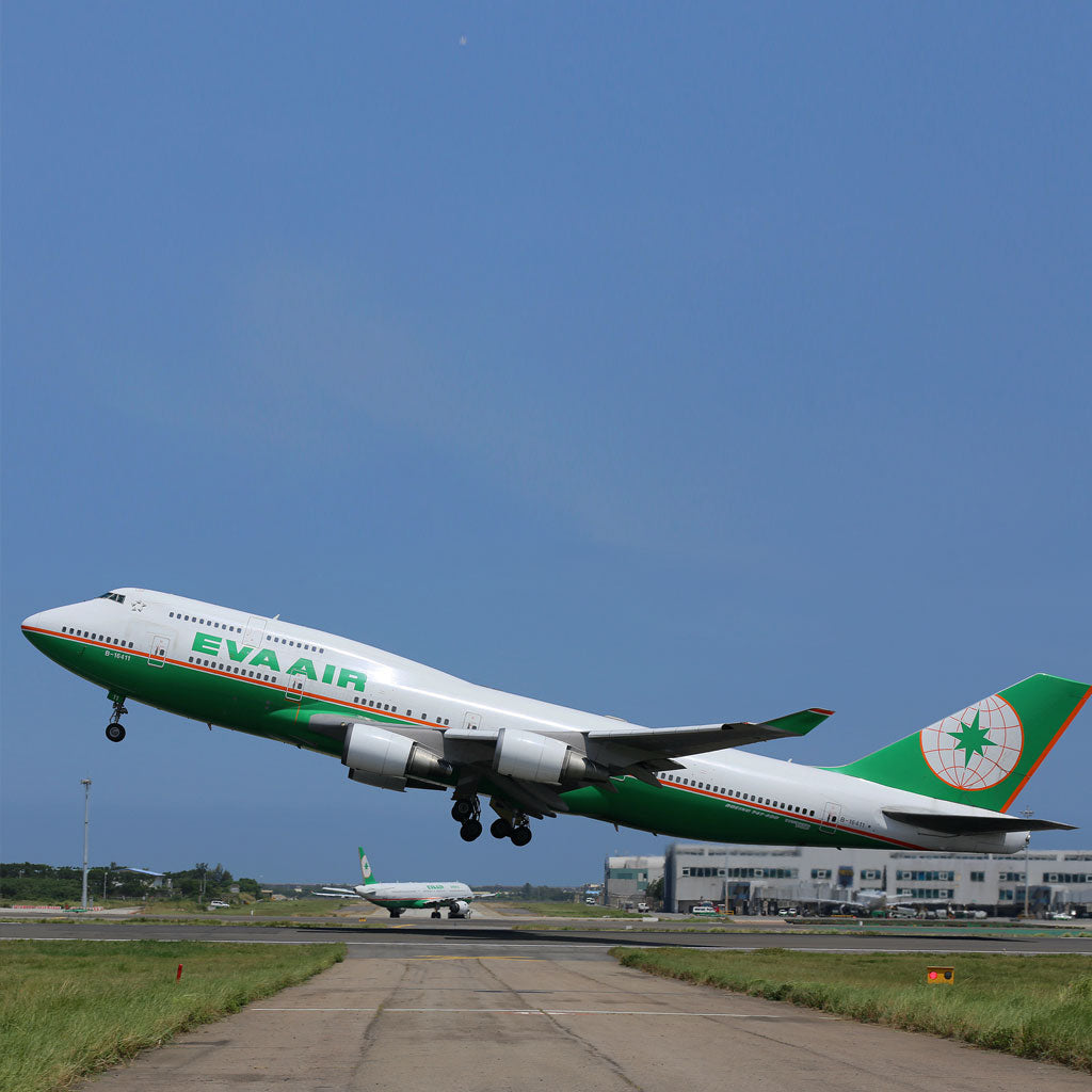 Plane Skin Tags | EVA Air Boeing 747 B-16411 Keychain | Aviationtag